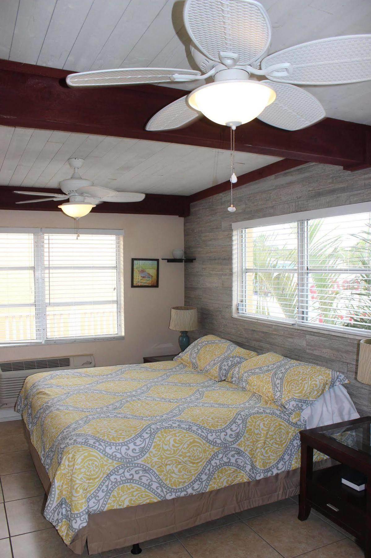 Schooner Hotel St. Pete Beach Zewnętrze zdjęcie